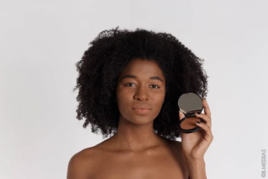 PÓ COMPACTO NEGRA ROSA FPS 15